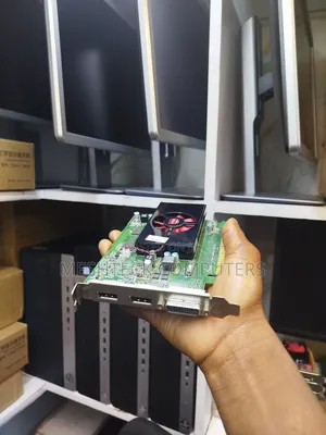 Amd Radeon R7 450 4gb