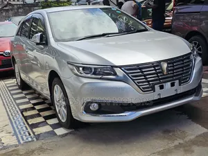 Toyota Premio 1.8 FWD 2018 Silver