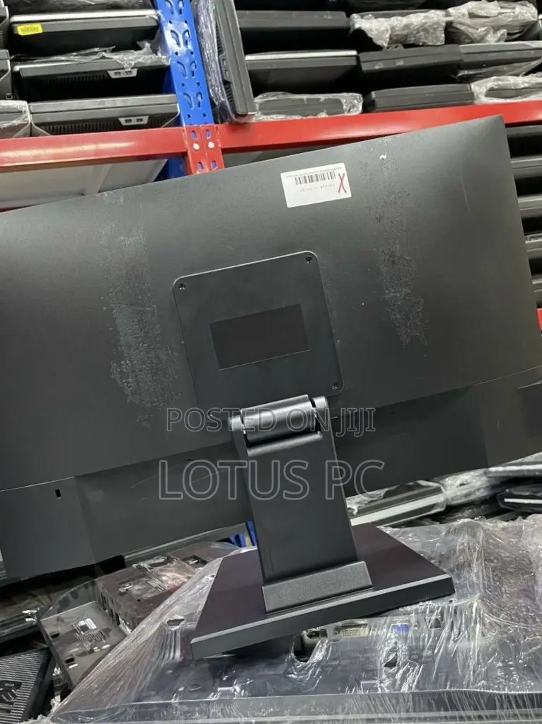 Dell 23” Edge to Edge