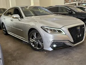 Toyota Crown 2019 Gray