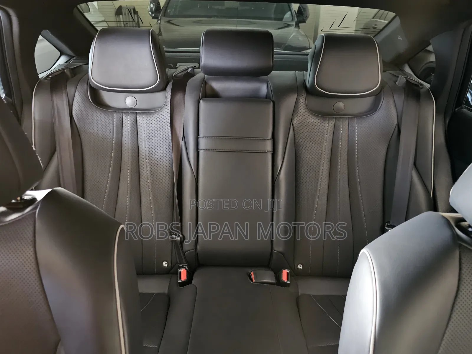 Toyota Crown 2019 Gray