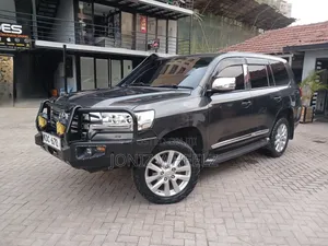 Toyota Land Cruiser 4.5 V8 DSL 2014 Gray