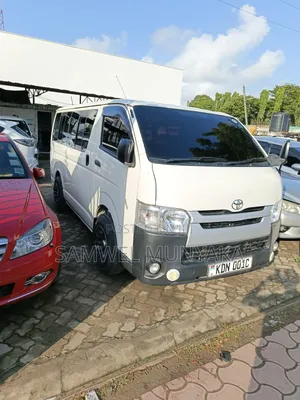 Toyota Lite-Ace 2016 Pink