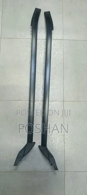 Lc 300 Windscreen Moulding