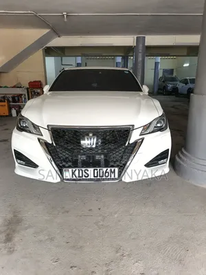 Toyota Crown Majesta 2.5 AWD Hybrid 2018 White