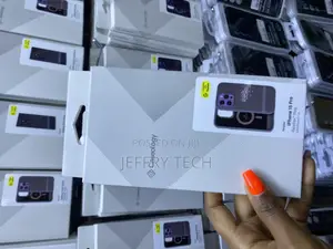 Weaver iPhone 15 Pro Caseology by Spigen Parallax Mag Case