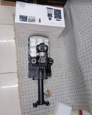 V380 4g Triple Lens Solar PTZ Camera With 180w Street Lights