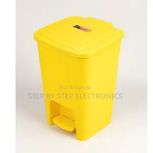 Easy to Clean 30litres Hard Plastic Step Pedal Waste Garbage Dust Bin