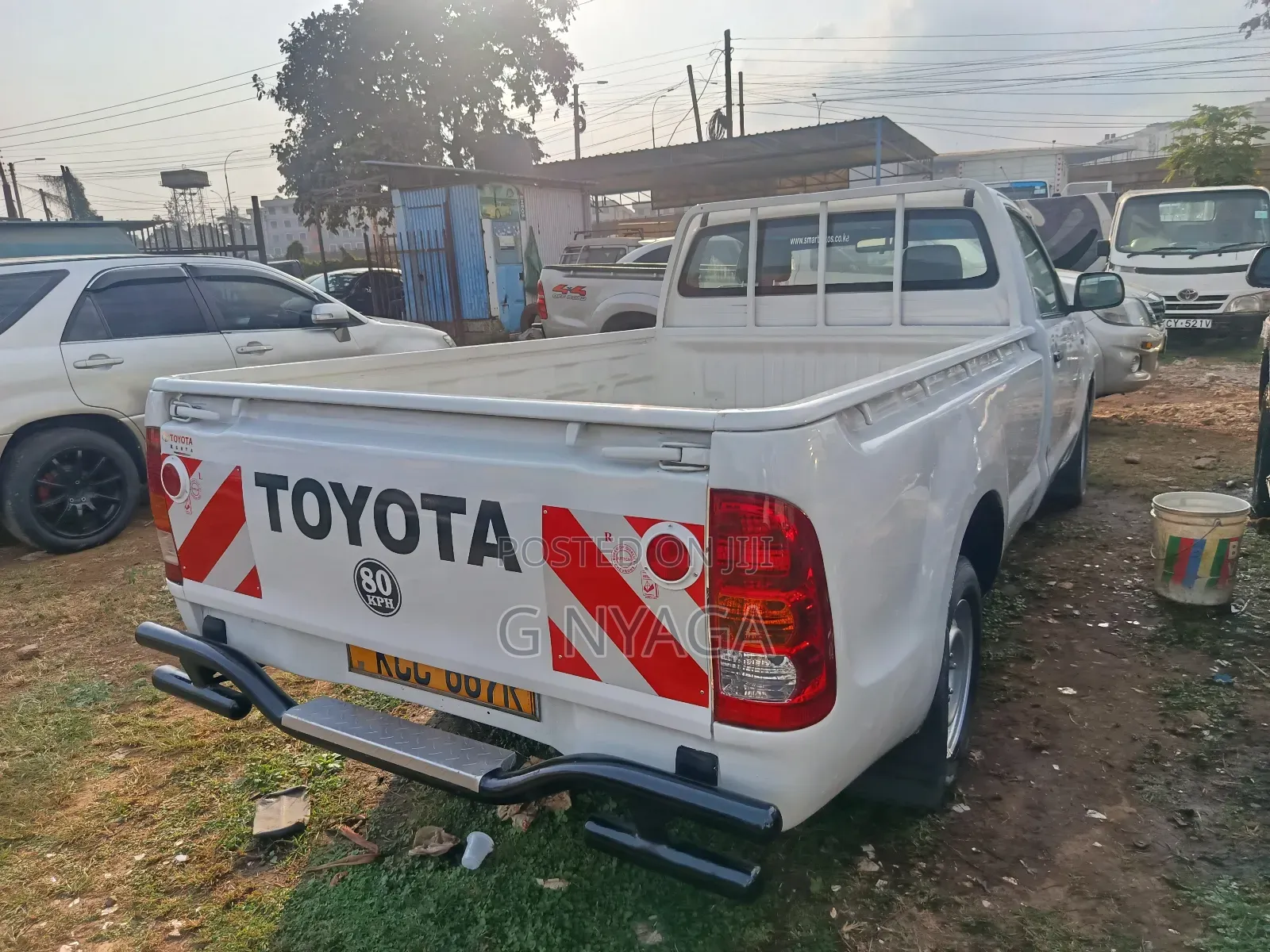 Toyota Hilux 2009 White