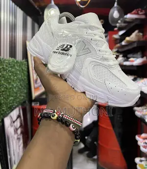 Quality Unisex All White Trainers Size 36-43