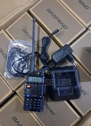 Walkie Talkies With Earpiece and 2800mah Battery(1 Pack-Black)