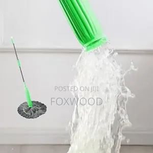 Self-Wringing Twist Mop