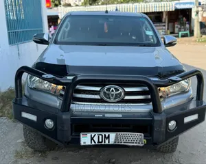Toyota Hilux 2017 Silver