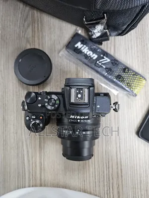 Nikon Z50 Mirrorless Camera With 16-50mm With 64gb Card