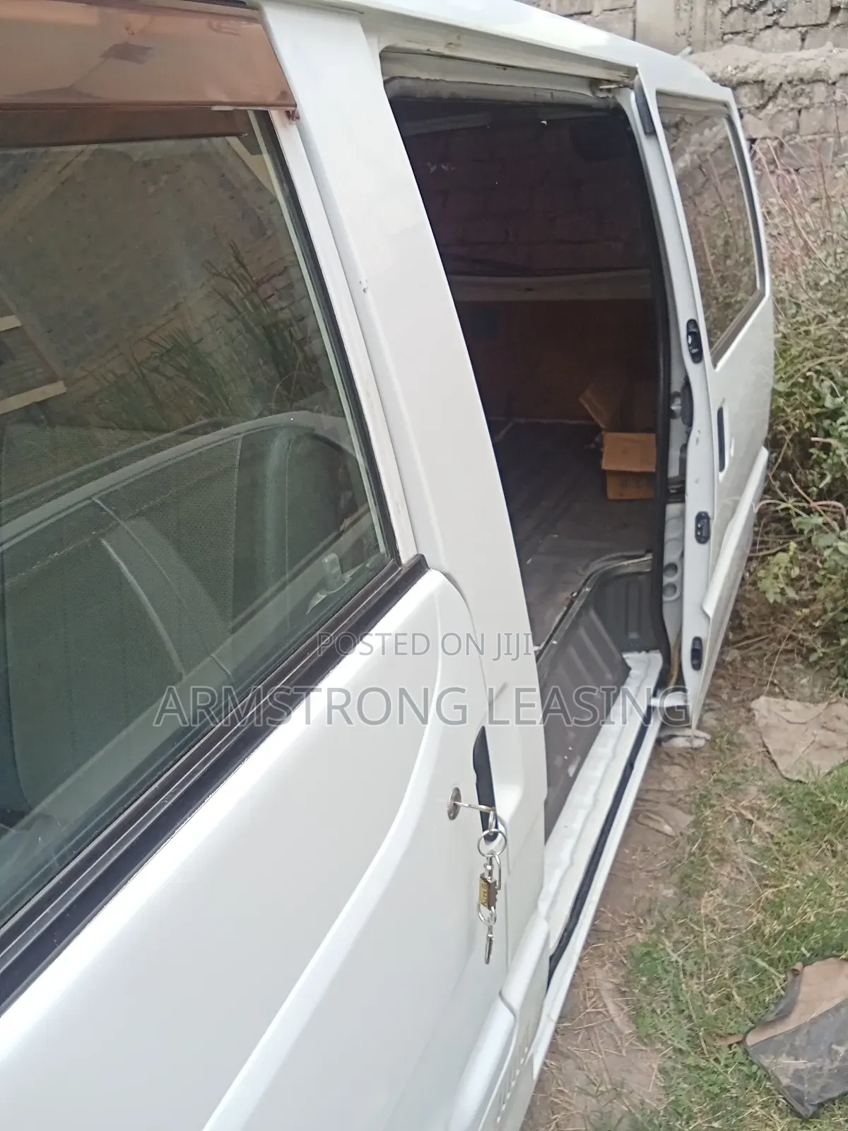 Transport Van/Pickup for Hire