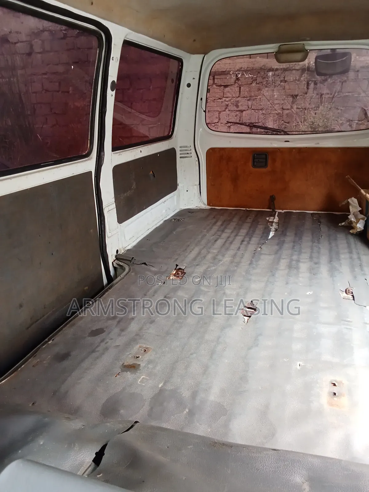 Transport Van/Pickup for Hire
