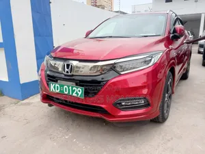 Honda Vezel 2018 Red
