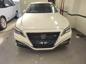 Toyota Crown 2019 White
