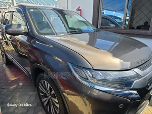 Mitsubishi Outlander 2019 Purple