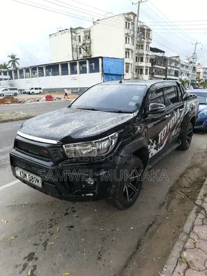 Toyota Hilux Revo Double Cab Deisel 2.8 AWD 2016 Black