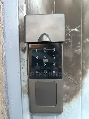 Fingerprint Recognition Smart Gate Locks for Homes