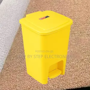 Easy to Handle 30l Litres Hard Plastic Step Pedal Waste Bin Trash Can