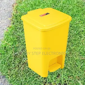 30l Hard Plastic Step Pedal Waste Bin for Hospitals, Clinics