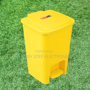 Ergonomic Design 30l Hard Plastic Step Pedal Waste Bin Trash Can