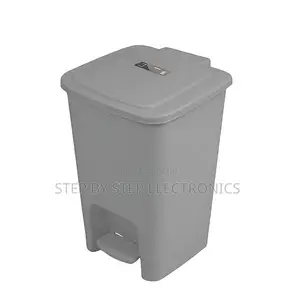 Durable 30l Hard Plastic Step Pedal Waste Bin With Odour Control Lid