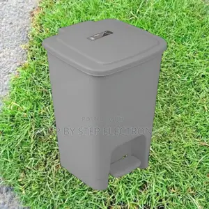 30l Hard Plastic Step Pedal Waste Bin Trash Can – Easy Waste Disposal