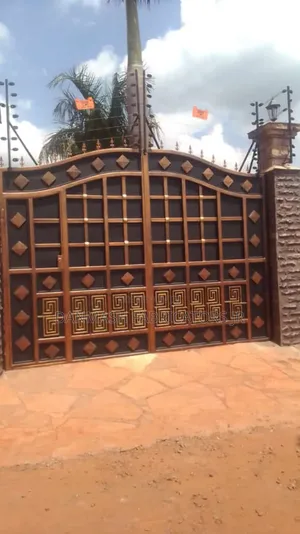 Strong Modern Metallic Gate for Sale
