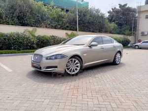 Jaguar XF 2.0L 2013 Beige