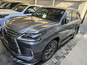 Lexus LX 2019 Gray
