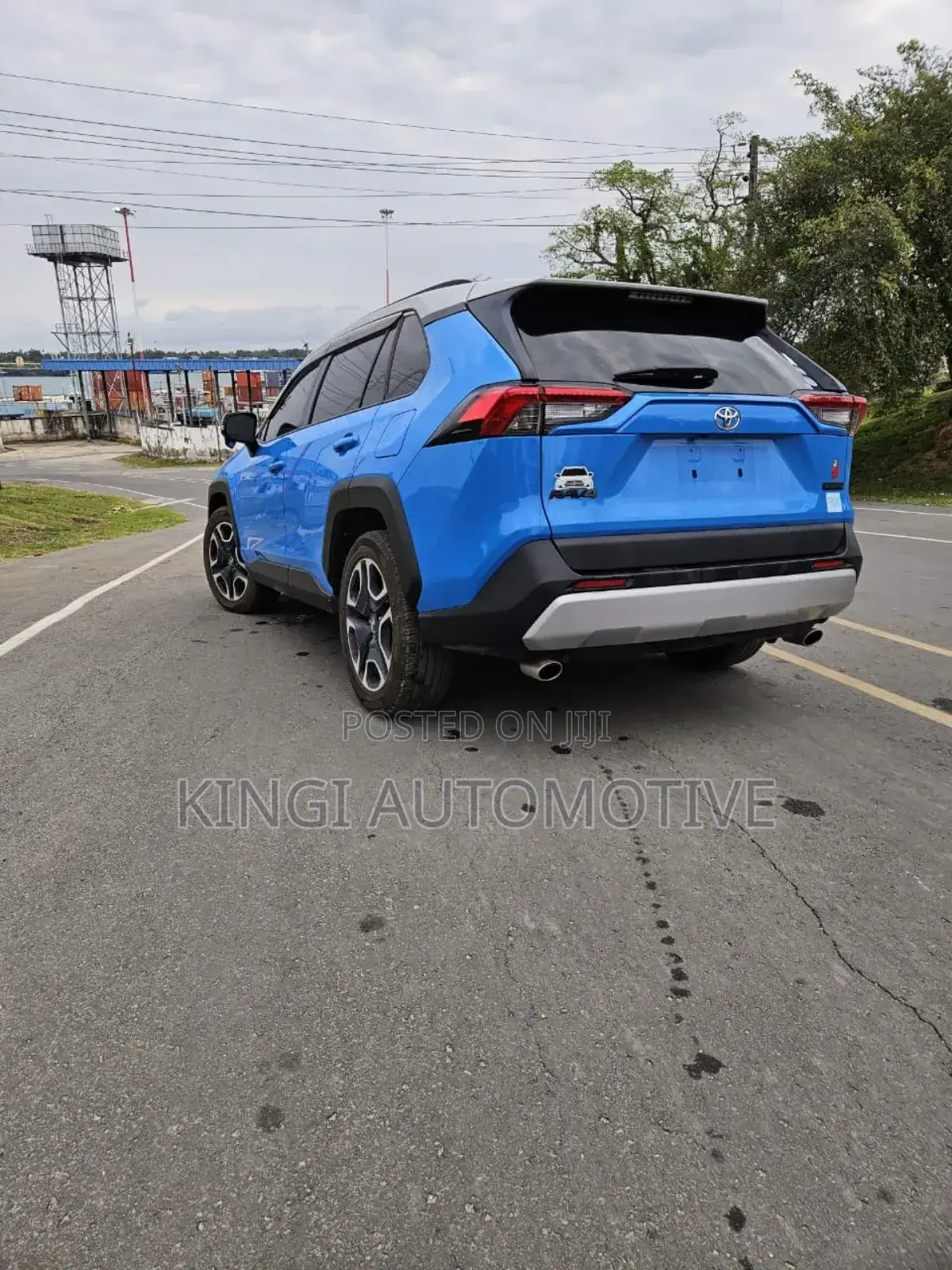 Toyota RAV4 2020 Blue