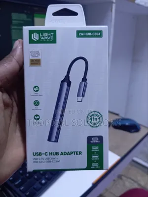 Lightwave Usb Hub Adapter Usb-C Hub Adapter