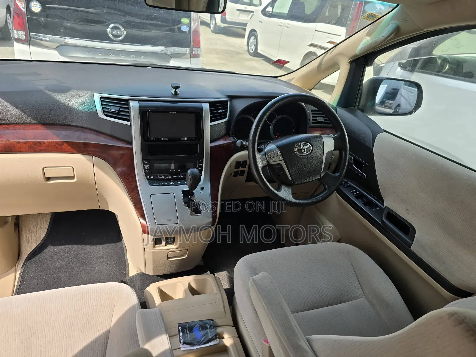 Toyota Alphard 2014 White