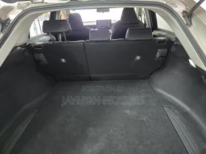 Toyota Harrier 2021 Silver