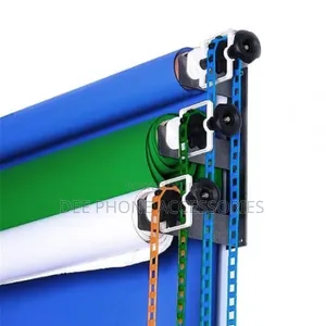 3 Rollers Manual Wall Mount Stand