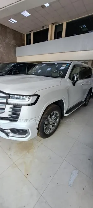 Toyota Land Cruiser 2023 Beige