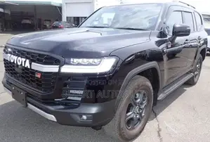 Toyota Land Cruiser 3.3 Diesel 4WD 2022 Black