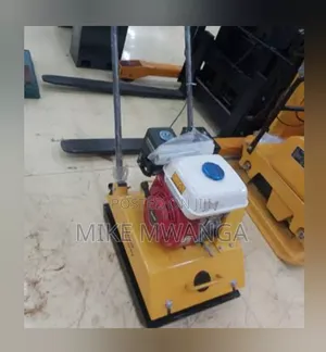 Plate Compactor 90kgs( Efficient Compaction)