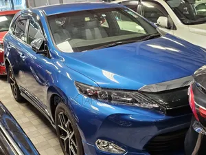 Toyota Harrier 2.5 Hybrid 4WD 2018 Blue