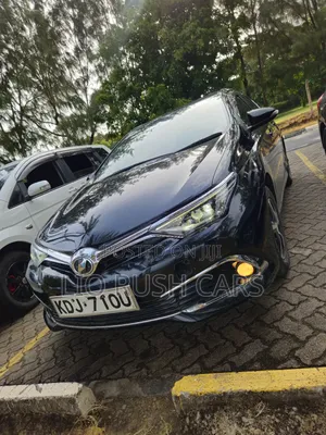 Toyota Auris 2016 Black