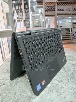 Laptop Lenovo Yoga 11e 4GB Intel Celeron SSD 128GB