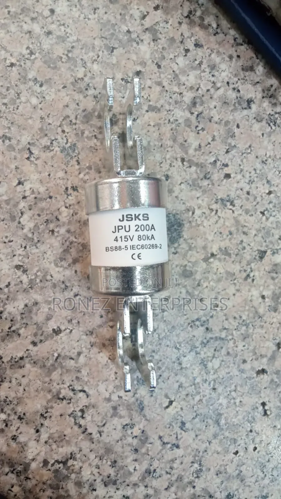 Mc Cut-Out Fuse 200 Amps