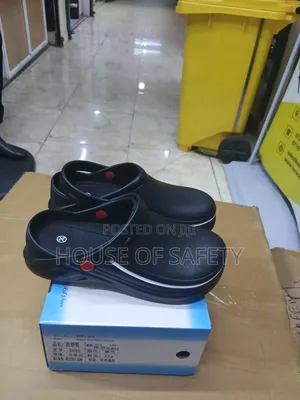 Removable Sole Kitchen Croc