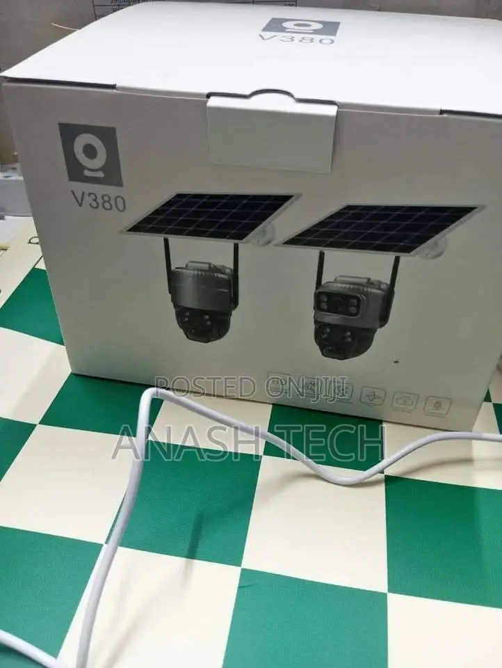 2mp + 2mp Dual-Screen Wifi Solar-Powered Battery Pt Camera
