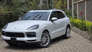 Porsche Cayenne 2018 White