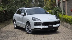 Porsche Cayenne 2018 White