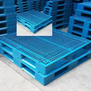 Anti-Slip Rackable Plastic Pallets